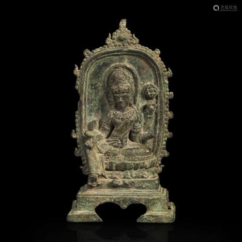 A Javanese bronze figure of a bodhisattva 爪哇六臂观音铜