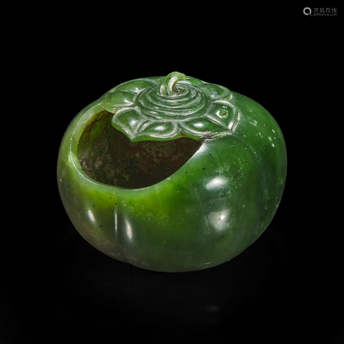 A Chinese carved spinach jade four-lobed persimmon coupe 翠玉...