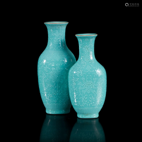A Chinese turquoise ground-glazed porcelain double-vase 松石...