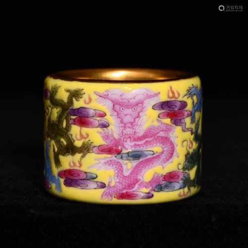 Gilt Gold Enamel Fortune Dragon Porcelain Thumb Ring