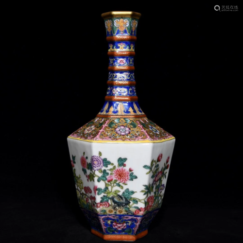 Chinese Qing Gilt Edge Enamel Flowers Design Porcelain Vase