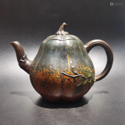 Yixing Zisha Clay Pumpkin Sculpt Teapot w Artist Signed