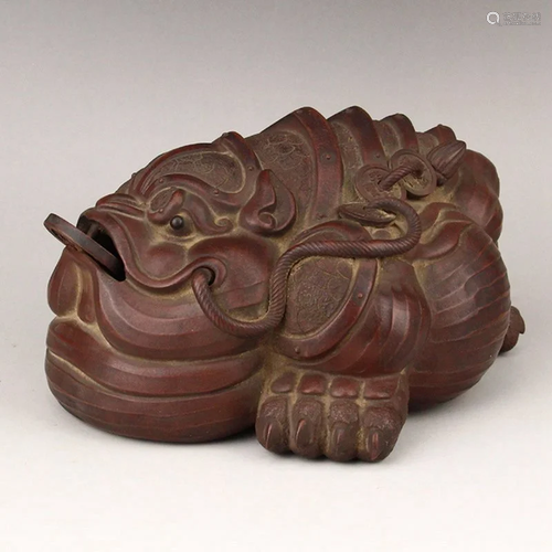 Chinese Zisha Clay Fortune Toad Statue