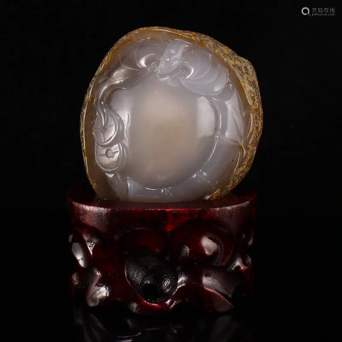 Chinese Natural Water Bile Agate Carved Fortune Bat Statue