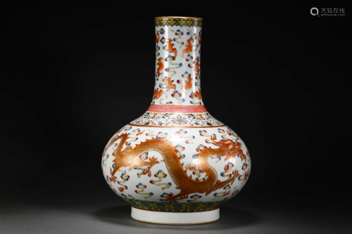 Qing Dynasty pastel gold dragon vase