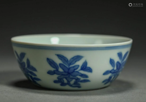 Ming Dynasty blue and white cup