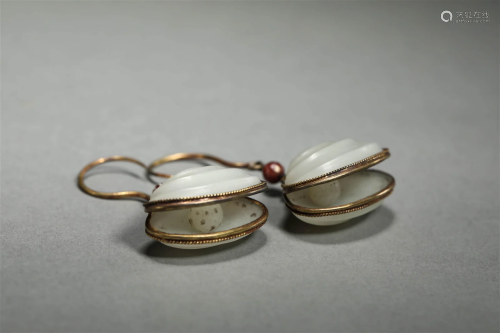 White jade earrings of Ming Dynasty