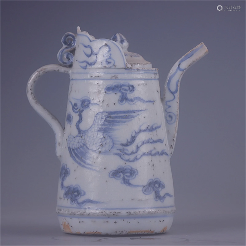 A Chinese Blue and White Porcelain Pot