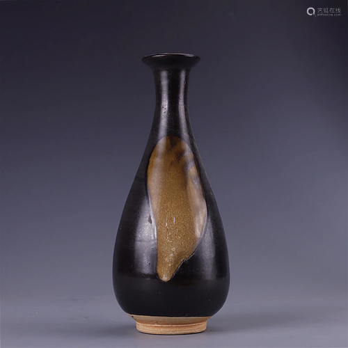 A Chinese Jizhou Porcelain Vase