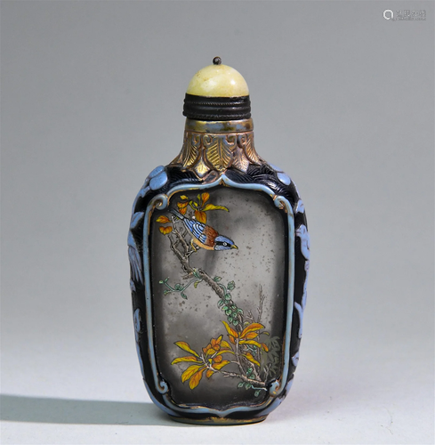 A Chinese Peking Glass Snuff Bottle