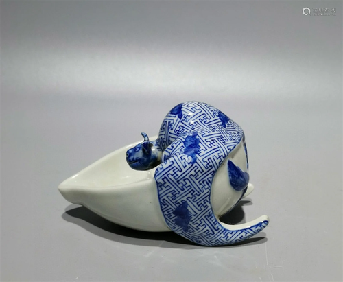 A Chinese Blue and White Porcelain Brush Washer