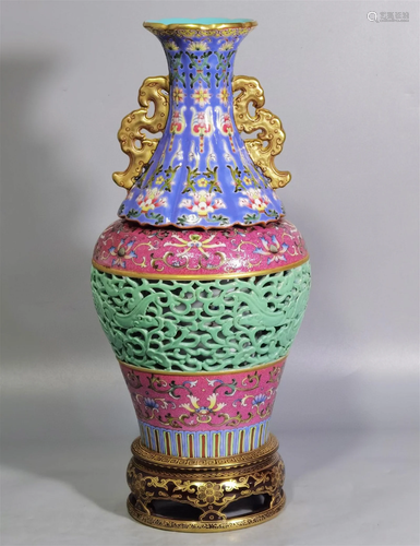 A Chinese Glazed Porcelain Vase