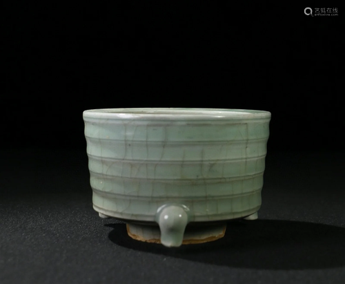 A Chinese Celadon Glazed Porcelain Incense Burner