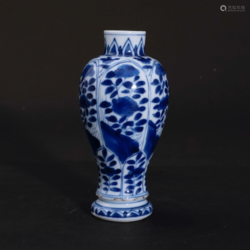 A underglaze blue vase in Qing Dynasty