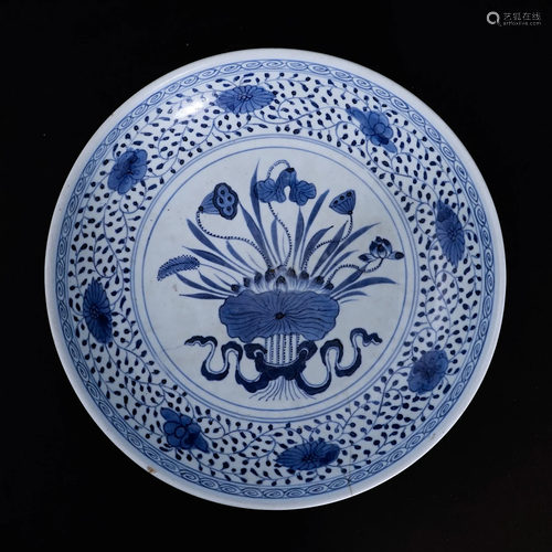 A underglaze blue plate in Qing Dynasty