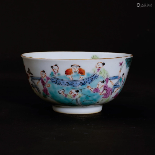 A famille rose bowl with figuresin the Tongzhi period of the...