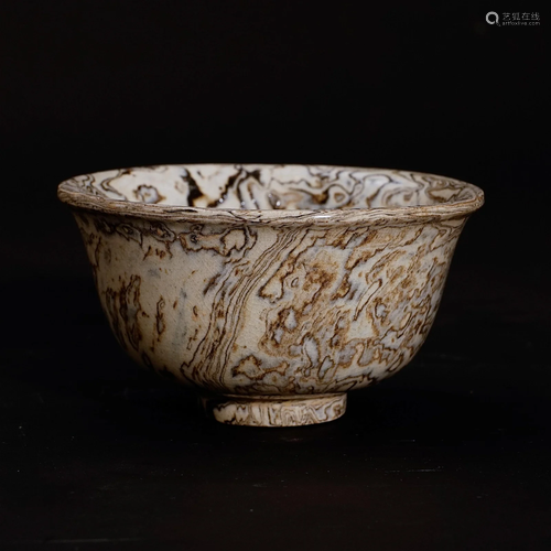 A marbled pottery bowl in Song Dynasty