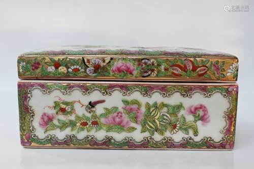 Chinese Rose Medallion Porcelain Cover Box