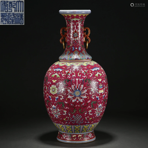 A Chinese Falangcai Glazed Floral Vase