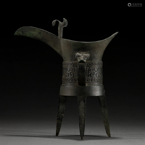 A Chinese Chinese Archaic Bronze Vessel Jue