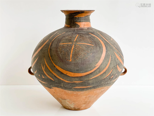 Chinese Neolithic Pottery Vessel