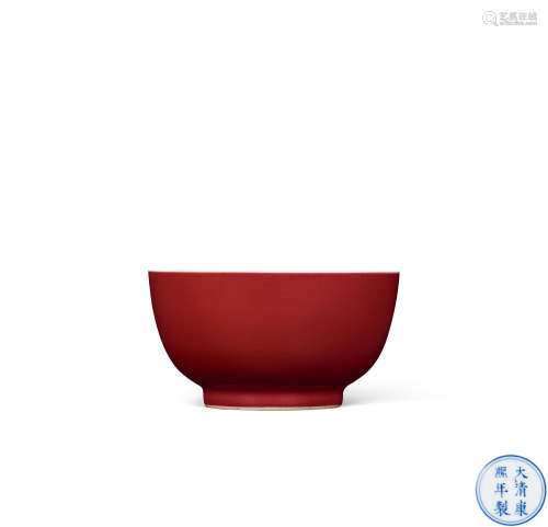 清康熙 霁红釉墩式碗