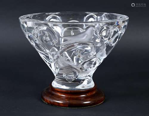 LARGE LALIQUE BOWL - VERONE a large modern crystal frosted a...