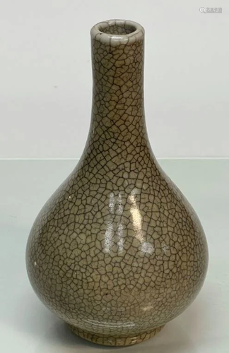 Ming Dynasty Longquan kiln Vase