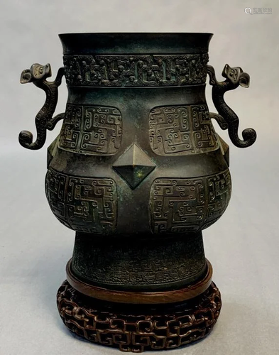 Shang Period Bronze Zun W/ Two Handles