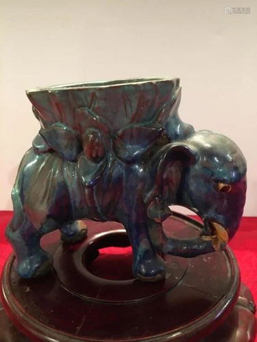 A Shiwan-Ware Porcelain 'Elephant' Censer