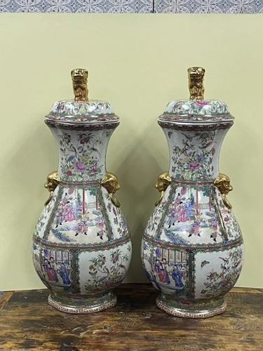 Pair of Guan Cai Vase with lids