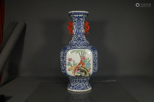 A Flower& Bird Vase
