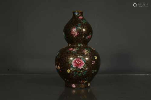 A Delicate Sky-Blue Famille Rose Gilding Flower Gourd Vase