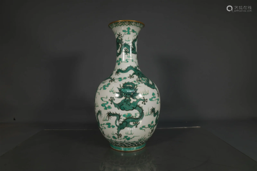 A Fabulous Blue And White Decorative Colors Green-Dragon Vas...