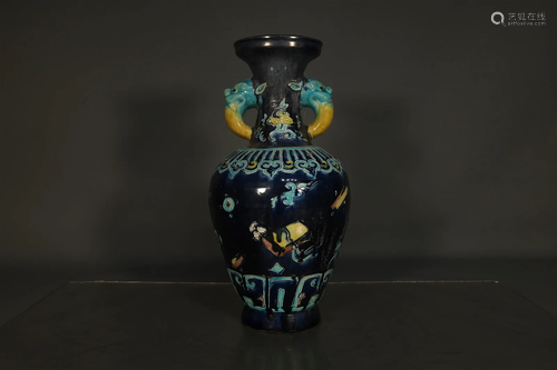 A Gorgeous FahuaCai Eight Treasures Double-ear Vase