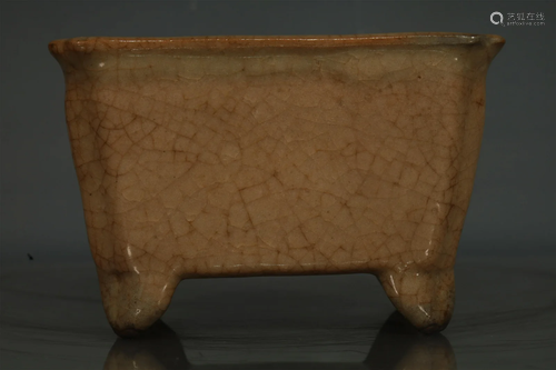 A Rare Ge Kiln "Two Handles"Square Censer