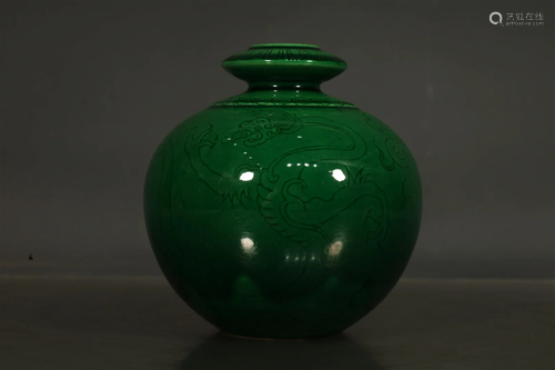 A Delicate Melon Peel Green Water Pot