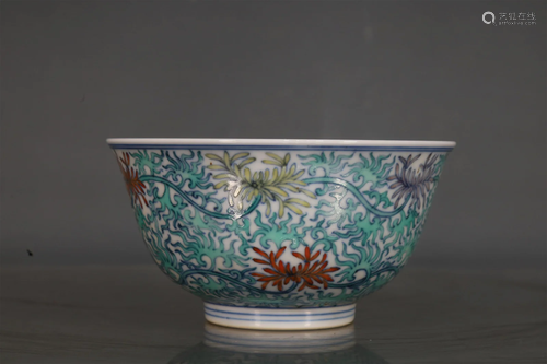 A Fabulous Blue amd White Doucai "Interlocking Flower&q...