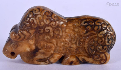 A RARE EARLY 20TH CENTURY CHINESE CARVED MUTTON JADE FIGURE ...