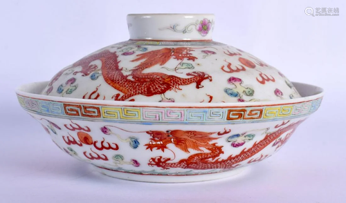 AN EARLY 20TH CENTURY CHINESE FAMILE ROSE PORCELAIN BOWL AND...