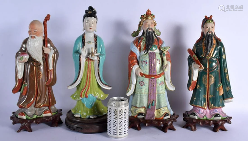 A GOOD LARGE LATE 19TH CENTURY CHINESE PORCELAIN FIGURE OF A...