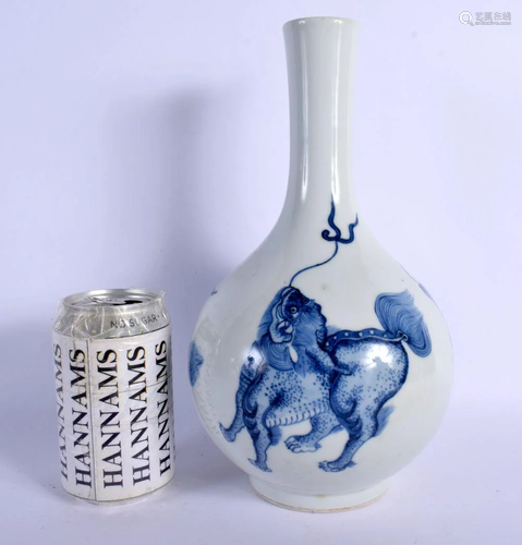 A 19TH CENTURY CHINESE BLUE AND WHITE PORCELAIN VASE bearing...