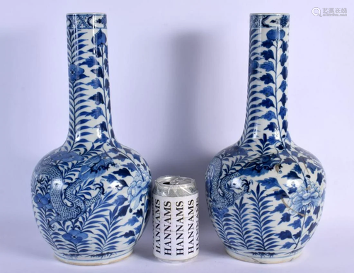 A LARGE PAIR OF 19TH CENTURY CHINESE BLUE AND WHITE PORCELAI...