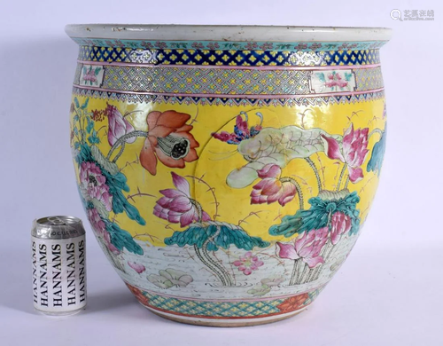 A LARGE MID 19TH CENTURY CHINESE FAMILLE JAUNE JARDINIERE Qi...