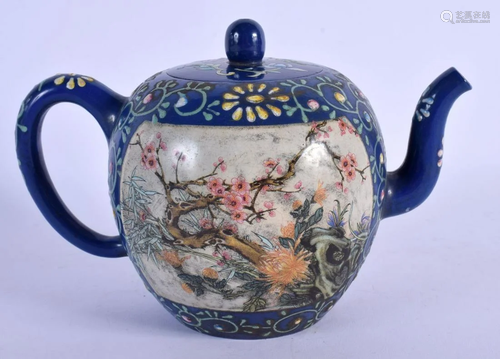 A CHINESE YIXING POTTERY TEAPOT AND COVER 20th Century, deco...