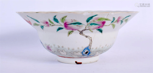 AN EARLY 20TH CENTURY CHINESE FAMILLE ROSE PORCELAIN BOWL La...