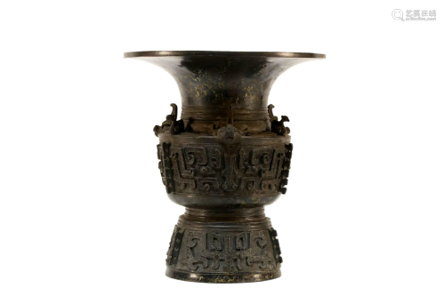 A superb zoomorphic pattern bronze goblet