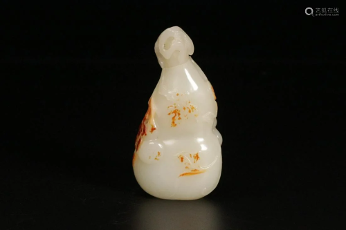 A Hetian Jade Gourd-Shaped Vase