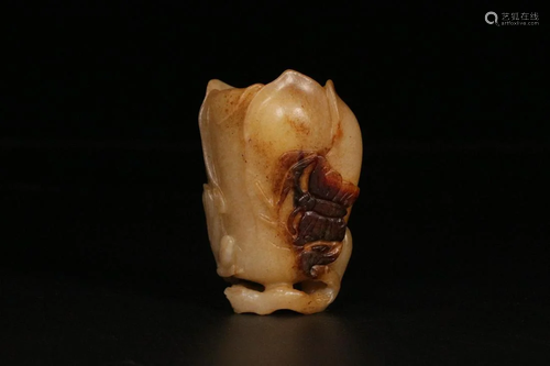 A Hetian Jade Flower Receptacle