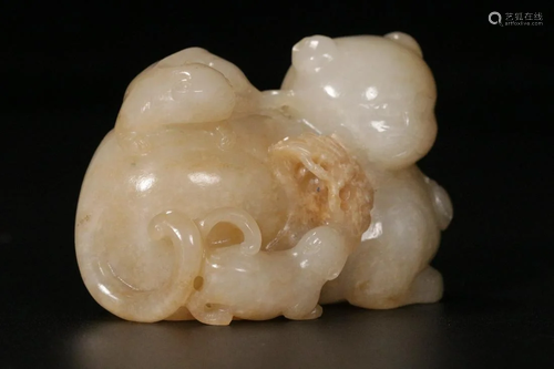 A Hetian Jade Beast Group